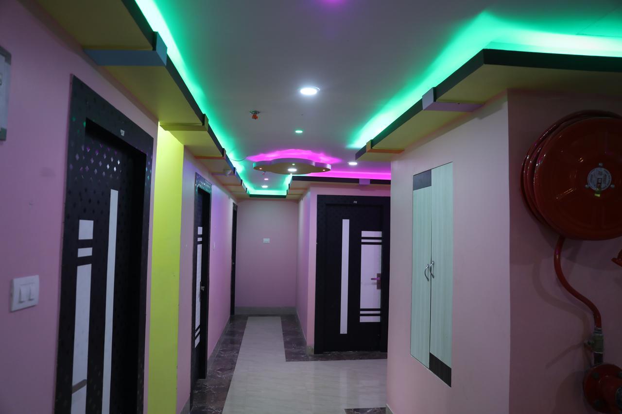 Hotel S.T. Apple 迪卡 外观 照片