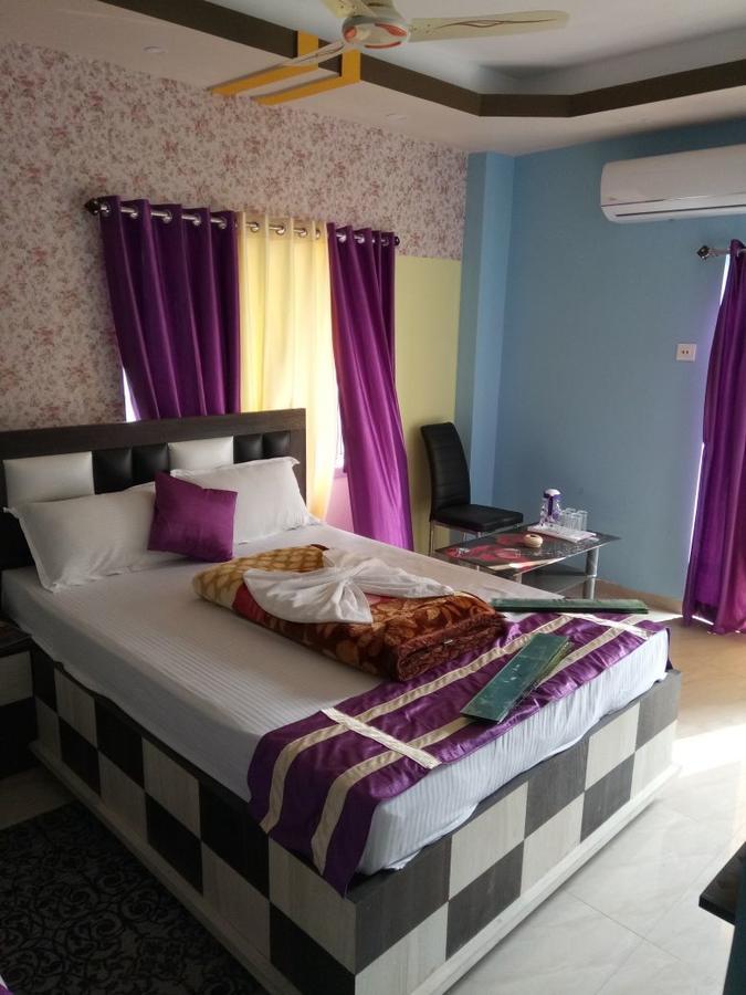 Hotel S.T. Apple 迪卡 外观 照片