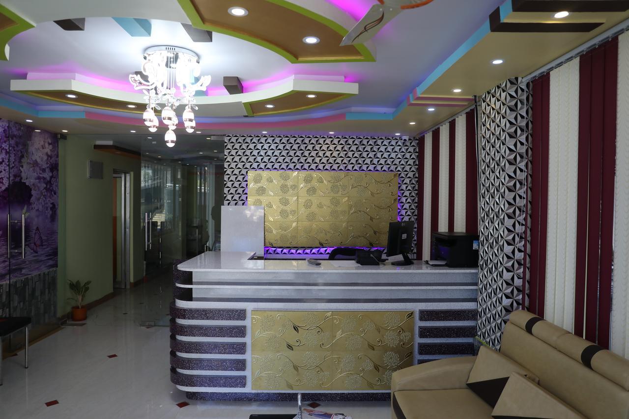Hotel S.T. Apple 迪卡 外观 照片